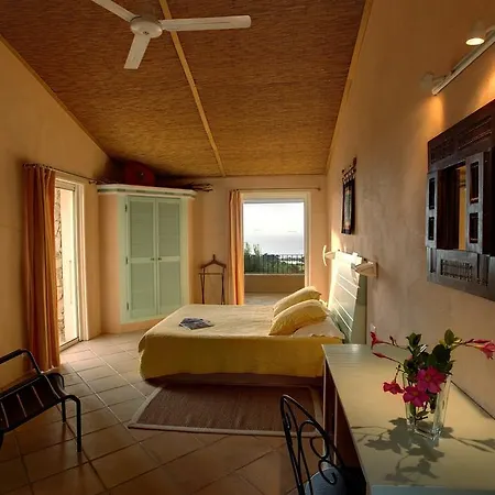 Casa de hóspedes D'hôtes Littariccia 3*